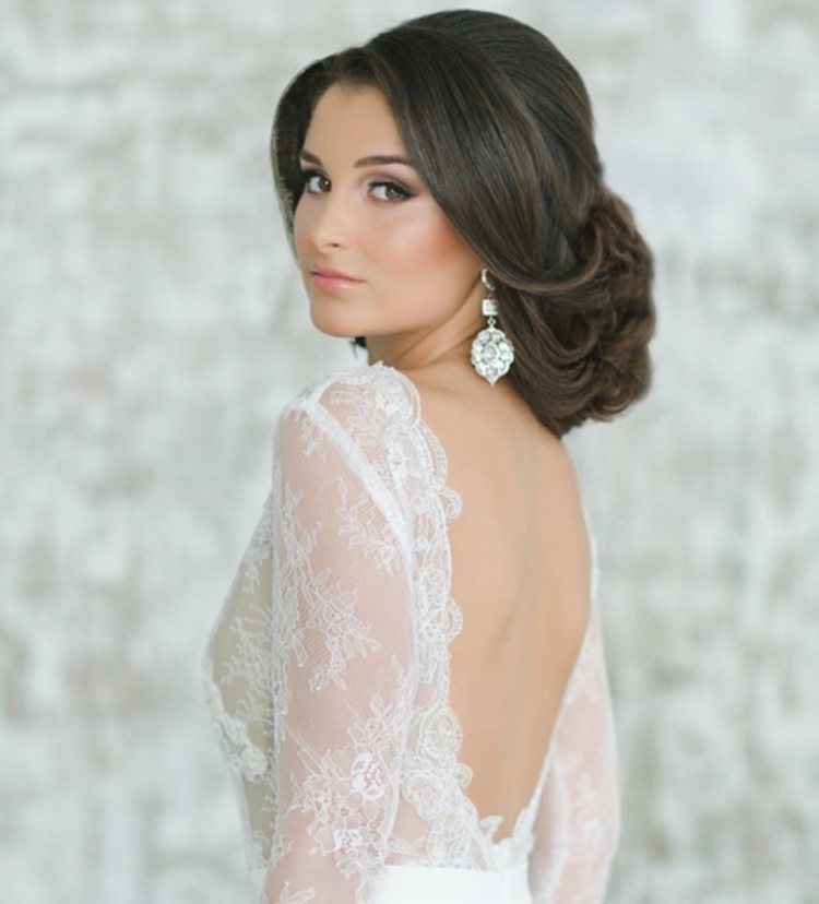 Свадебные прически под закрытое платье
