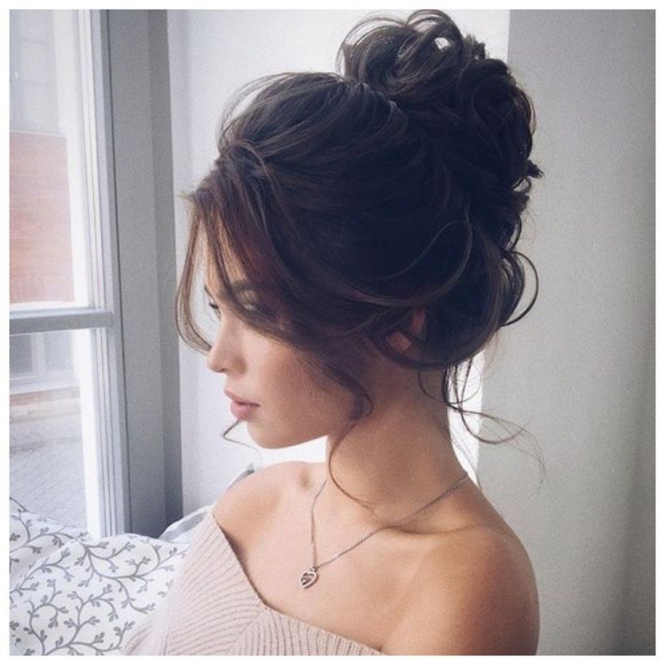 Небрежные вечерние прически