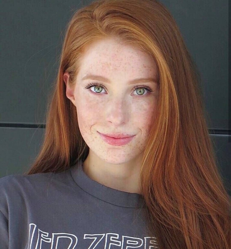 Ангелина Мишель