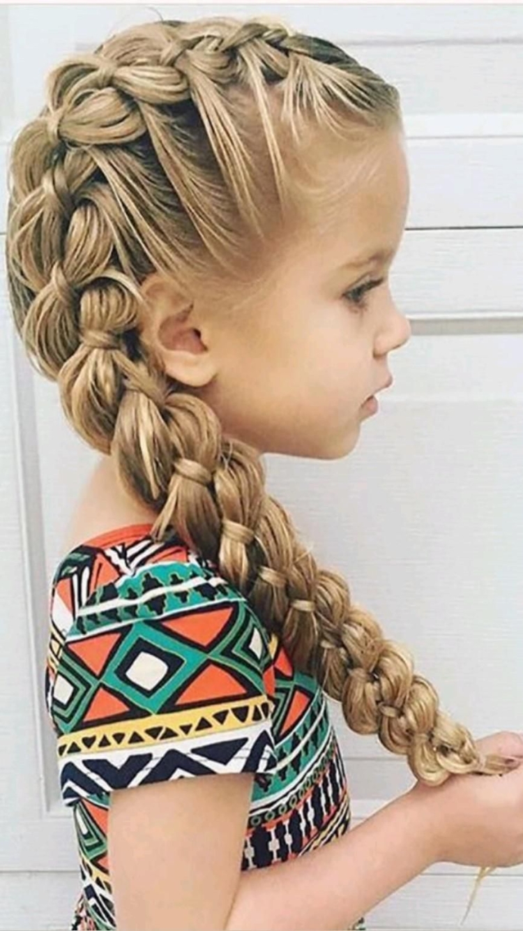 Прически с плетением для девочек