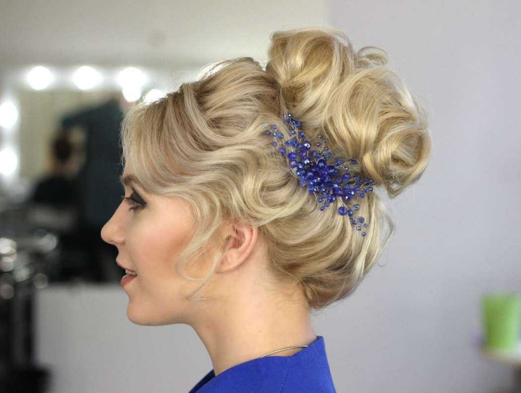 Аксессуары для вечерних причесок