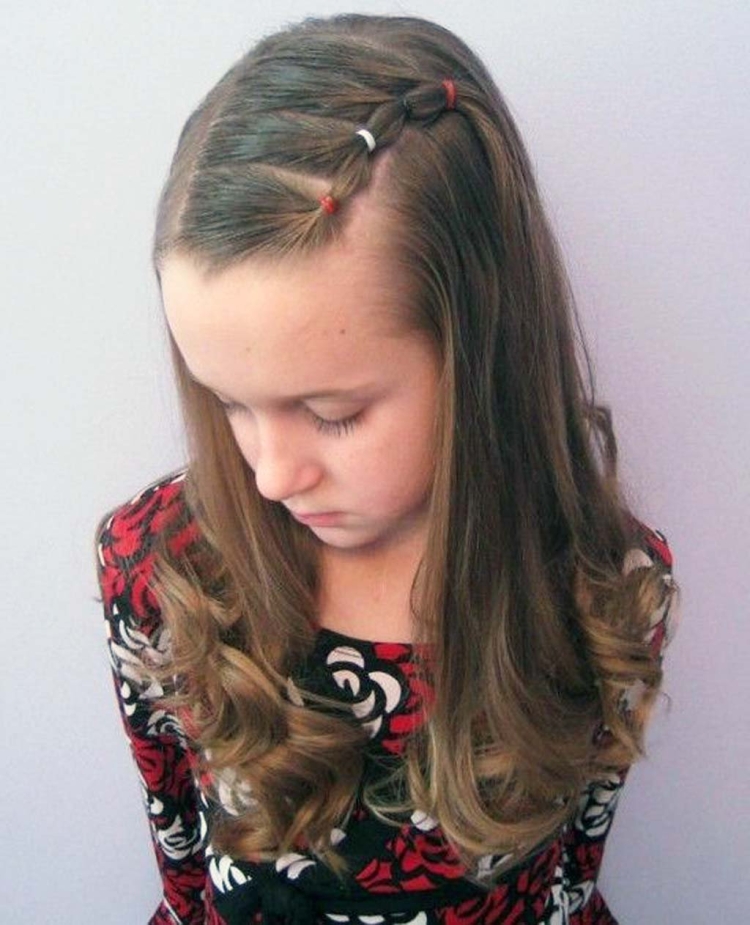 Прически с челкой ребенку в школу