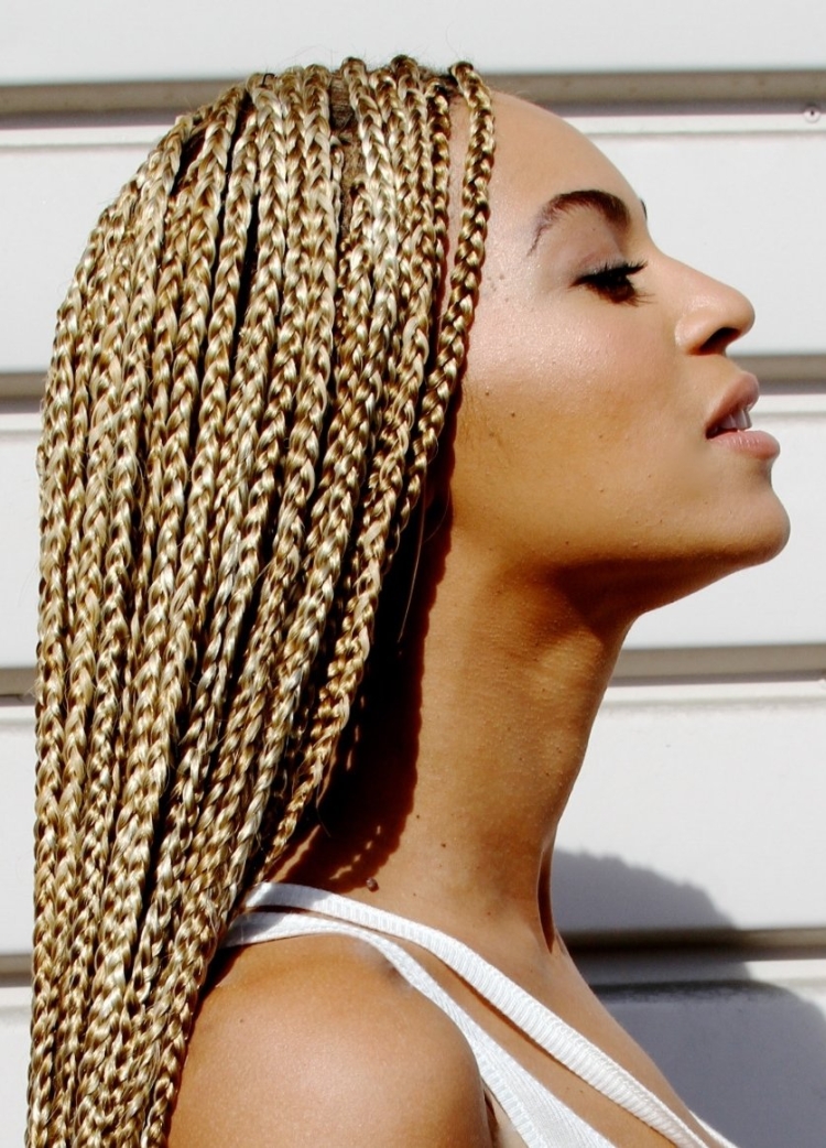 Плетение африканских косичек