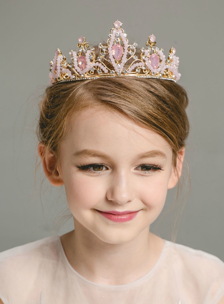 Причёска доя девочки в виде короны