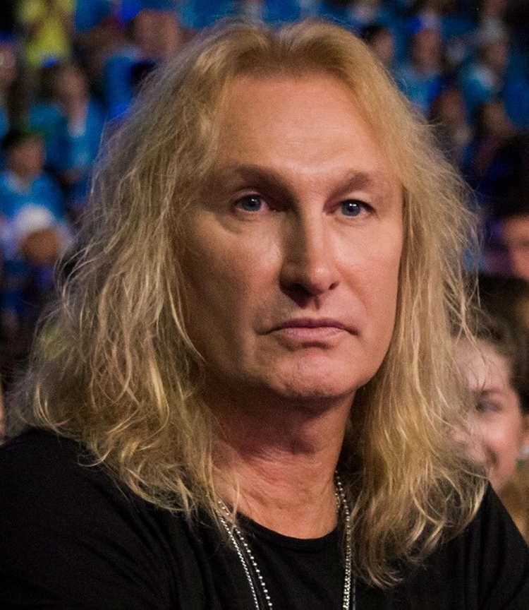 Александр Иванов певец