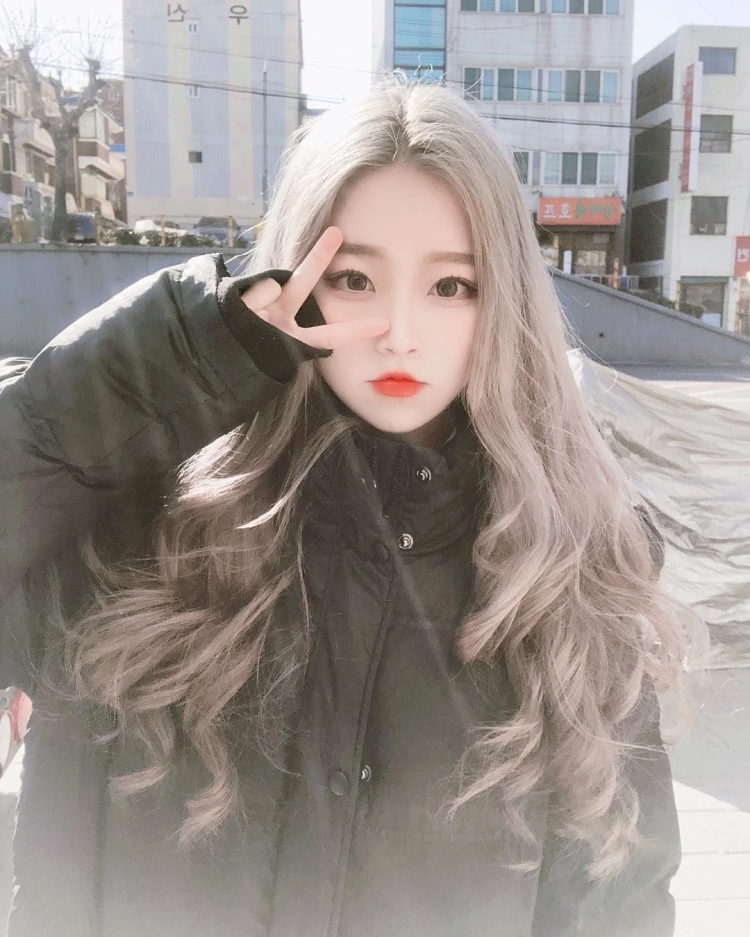 Модель из Кореи Ольджан