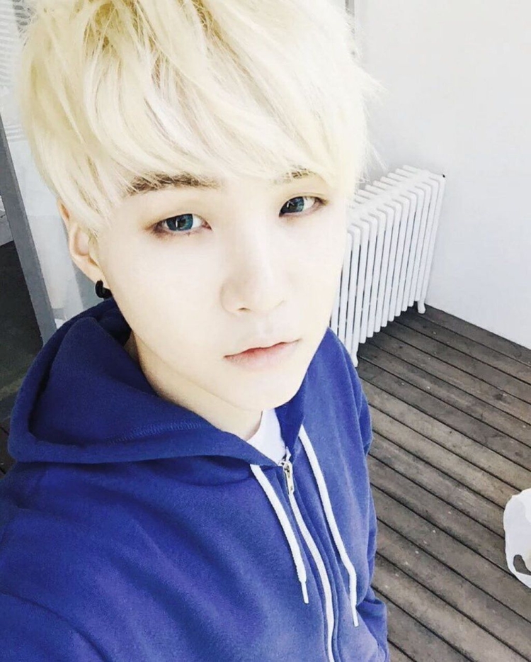 БТС полароид