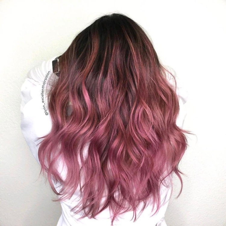 Розовый цвет волос