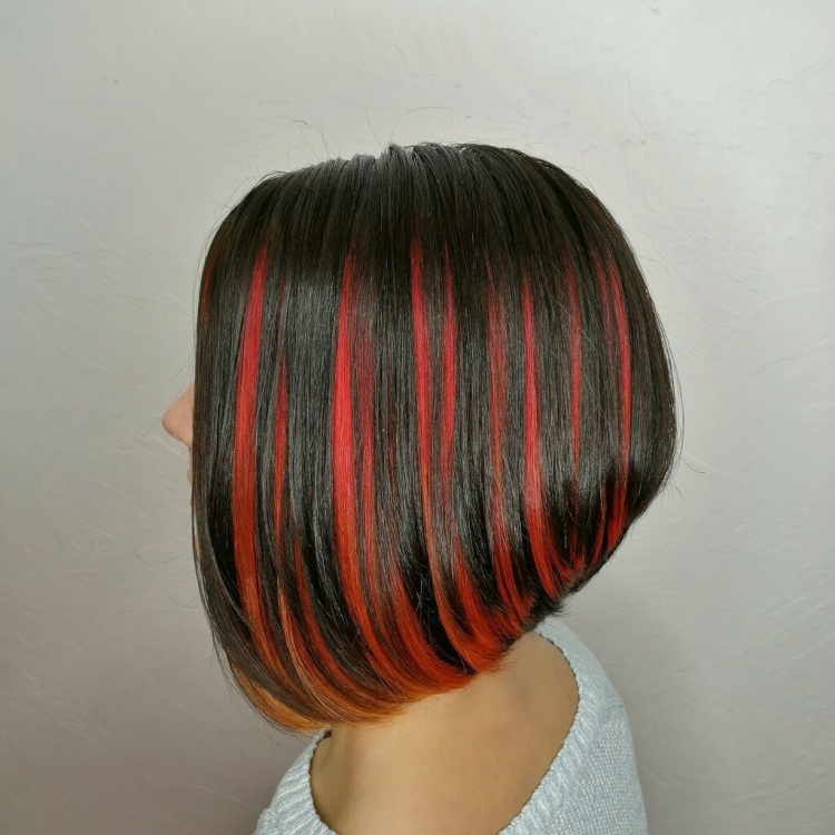 Стрижка Боб каре красное мелирование