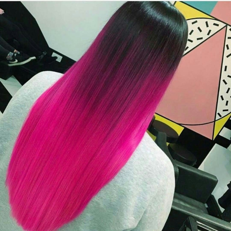 Розово черные волосы