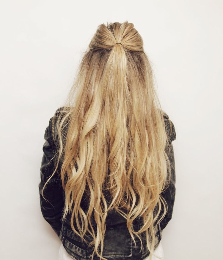 Прическа мальвинка с хвостом