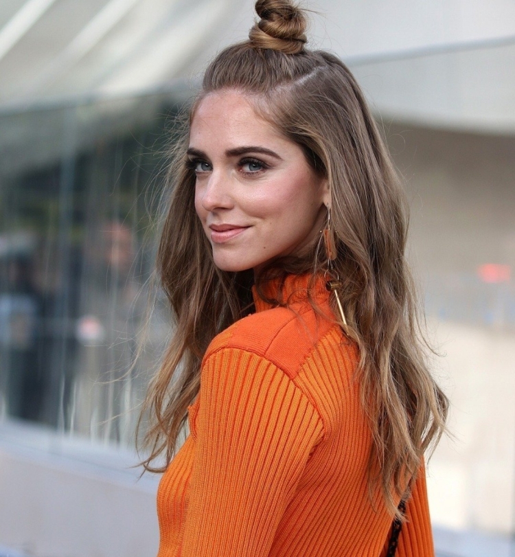 Прическа полупучок