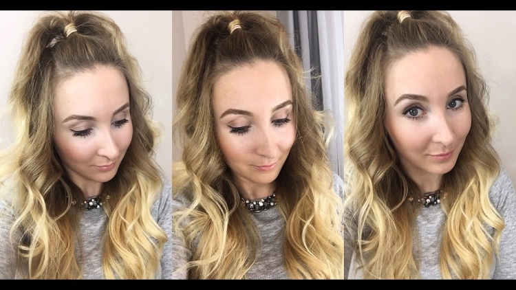 Хвост на макушке с распущенными волосами