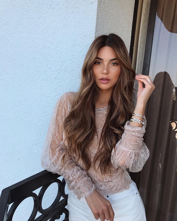 Негин Мирсалехи стрижка