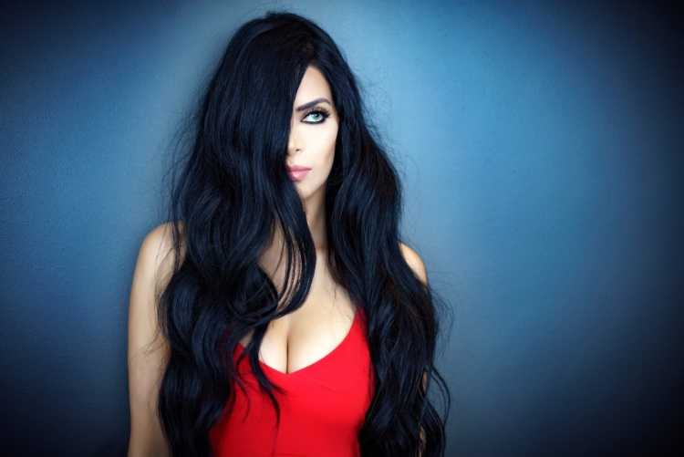 Черные волосы