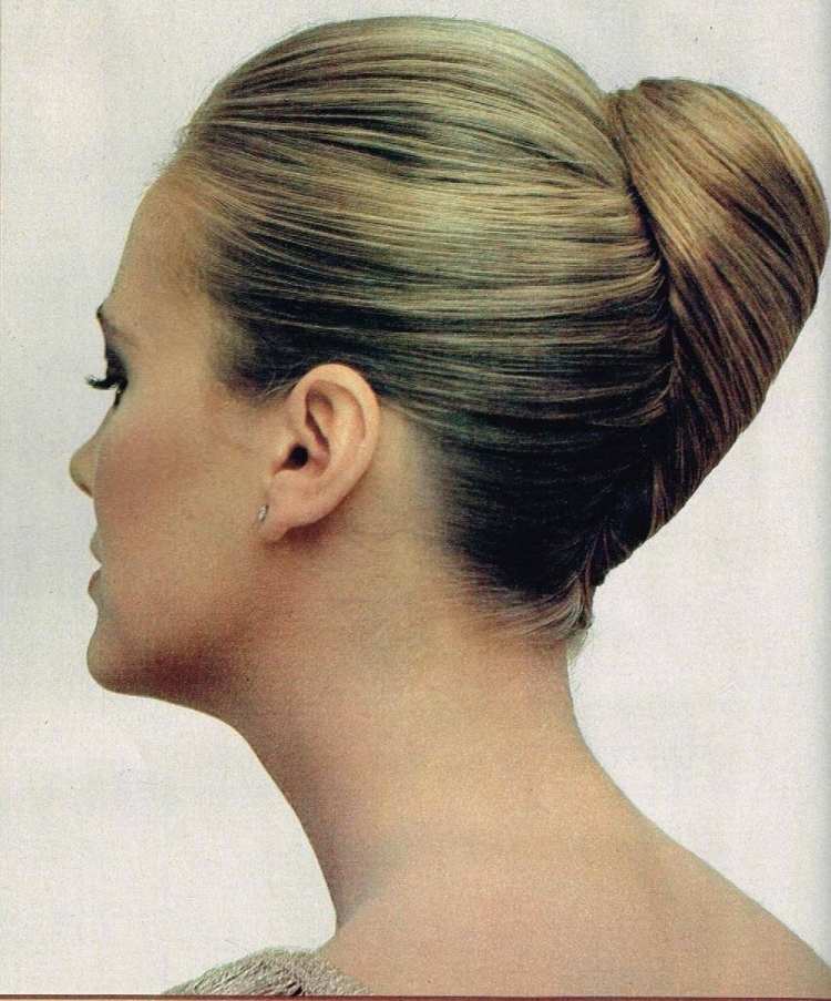 Классическая Ракушка прическа