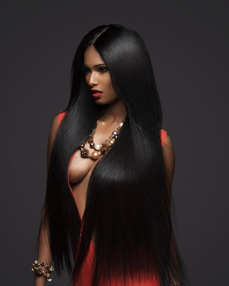 Красивые девушки с длинными черными волосами