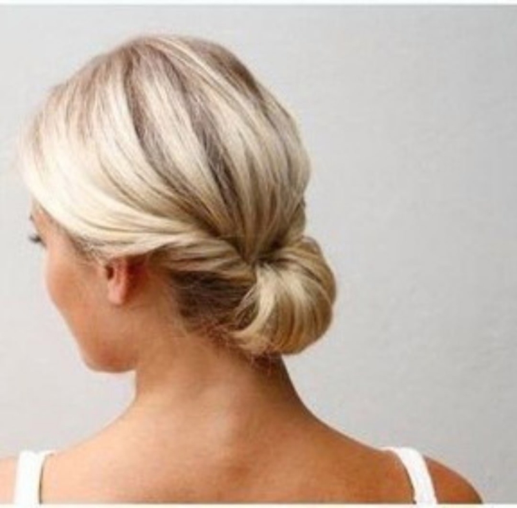 Деловые прически на волосы средней длины