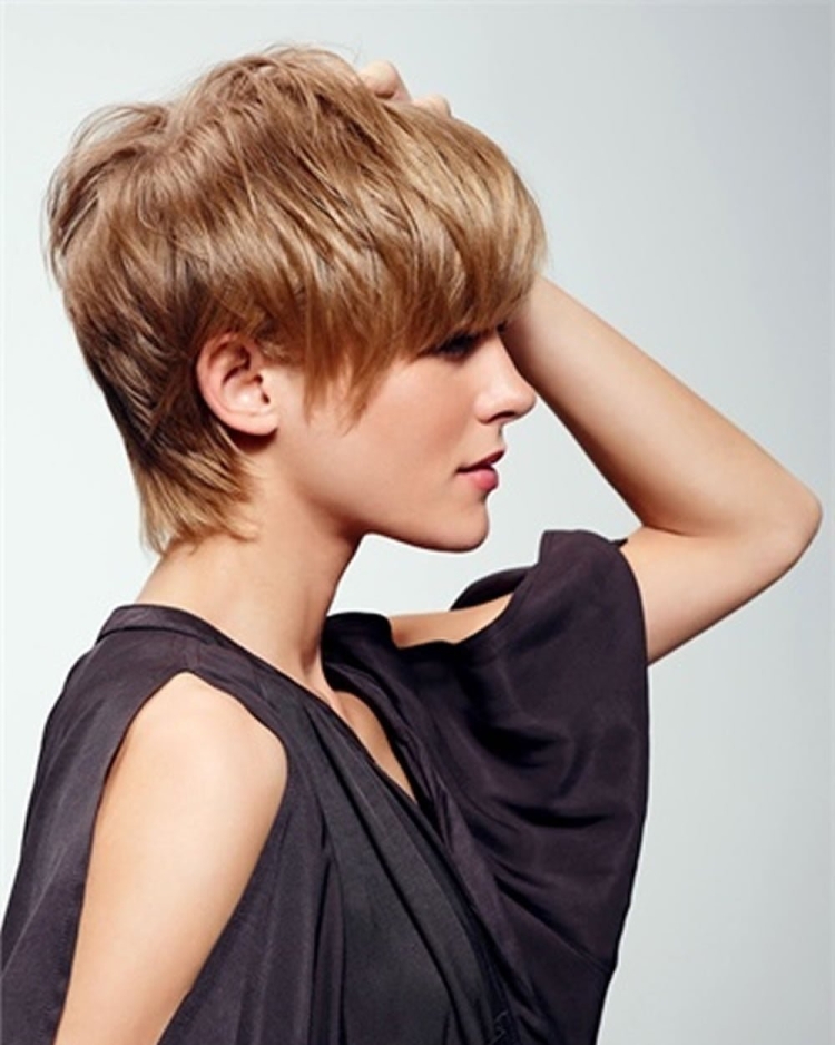 Стрижки Гарсон Боб