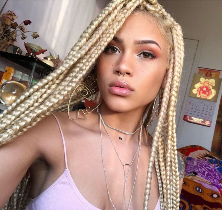 Афрокосы сенегальские блонд