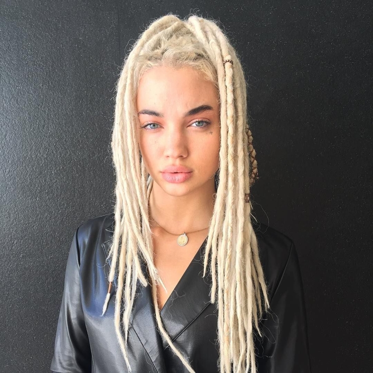 Афрокосички сенегальские блонд