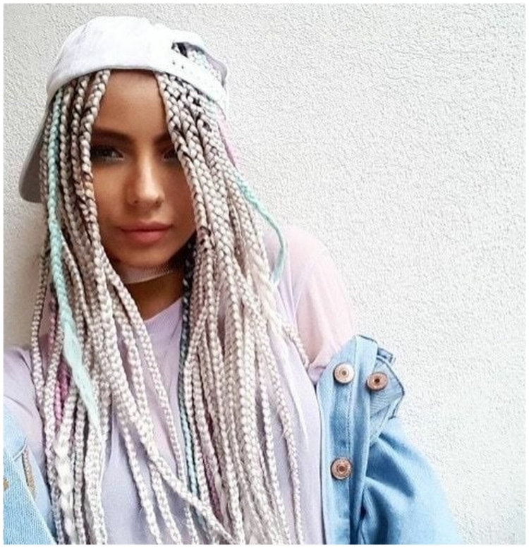 Косички зизи блонд