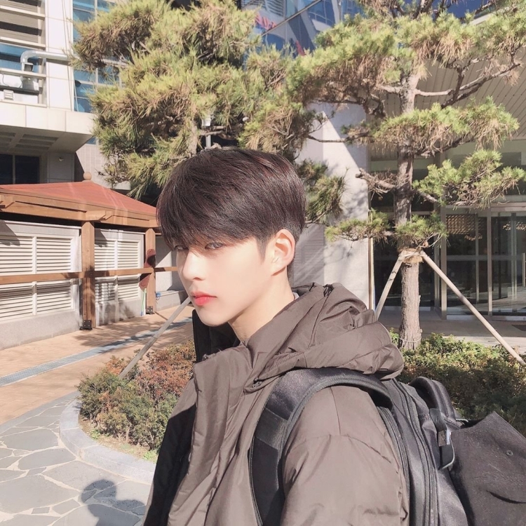 Корейский парень ulzzang boy