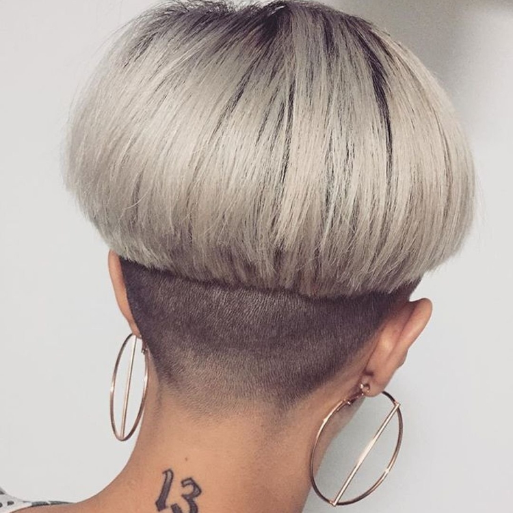 Андеркат женская стрижка каре