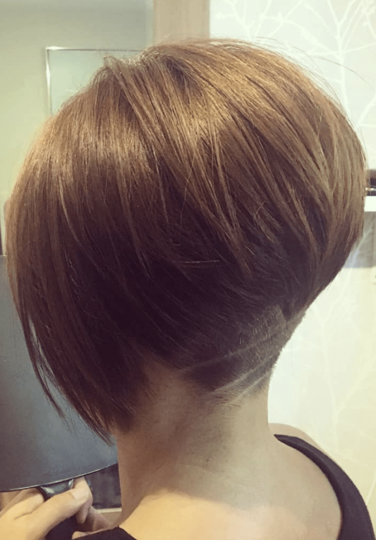 Боб каре с укороченным затылком