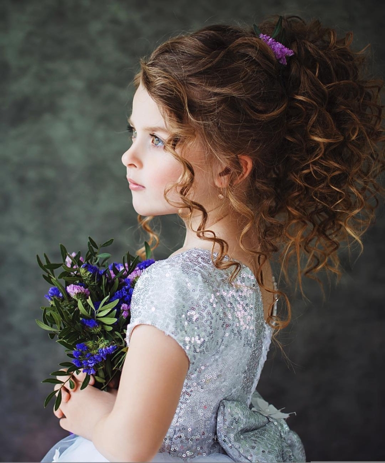 Прическиина выпускной в детском саду