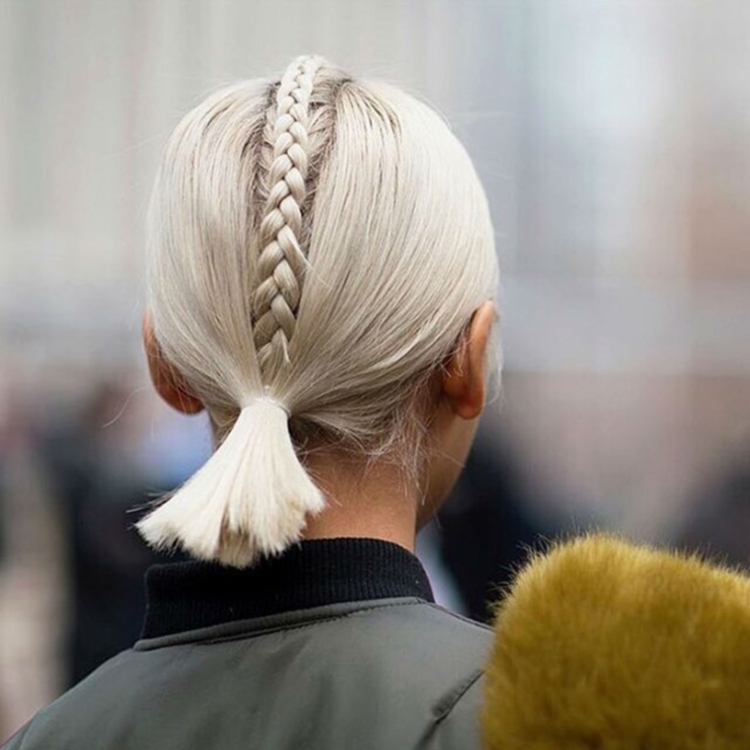 Косы на затылке