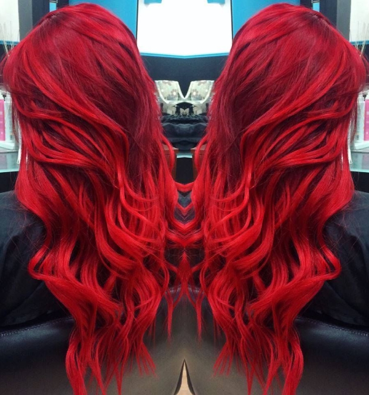 Ярко красное окрашивание волос
