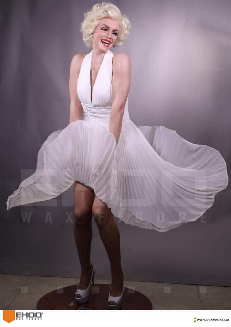Мэрилин Монро в платье
