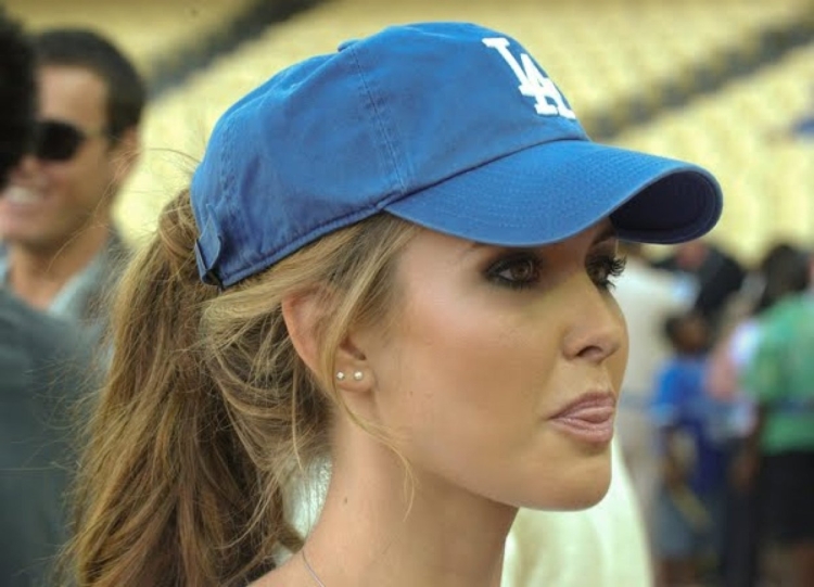 Прически с бейсболкой