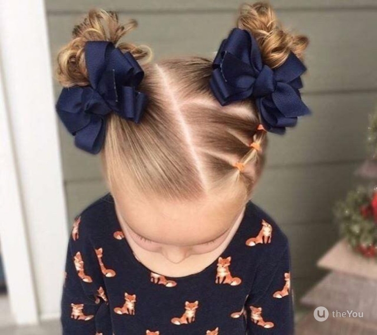 Прическа с бантиками для девочки