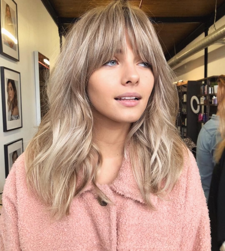 Стрижка шэг 2022