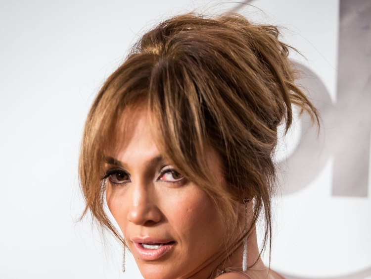 Длинная чёлка на длинные волосы