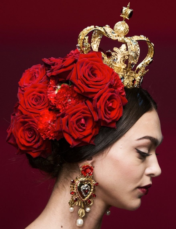 Причёска в стиле фламенко