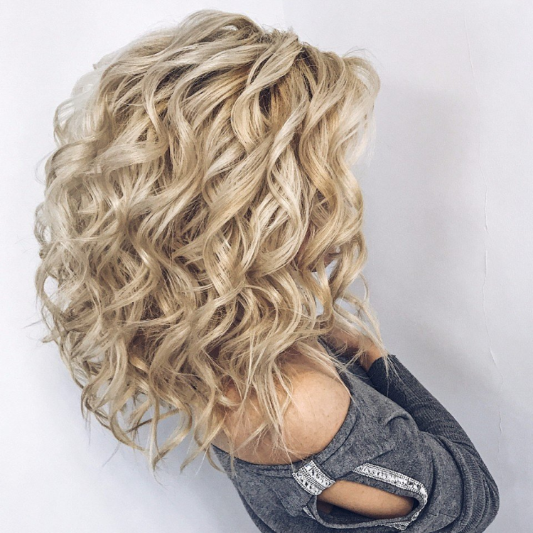 Небрежные Локоны на средние волосы