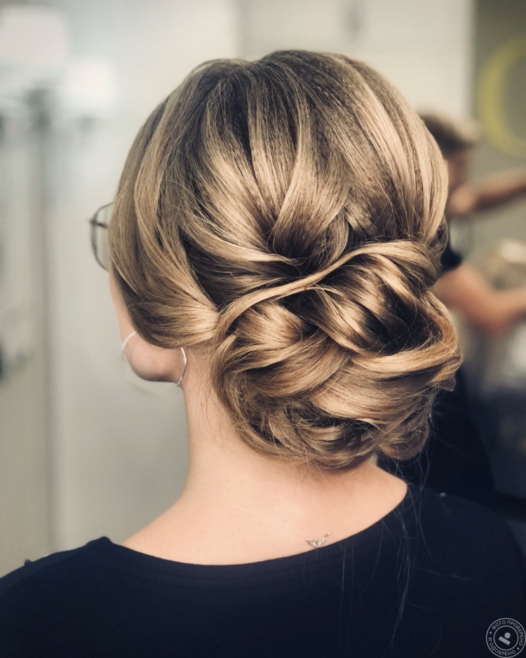 Коктейльные прически на длинные волосы