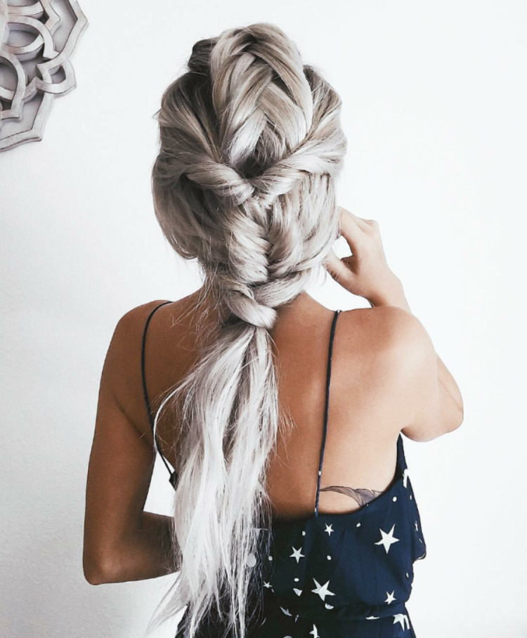 Собранная прическа с косами по бокам