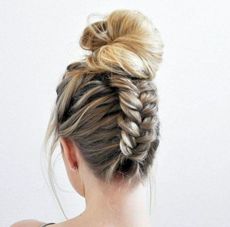 Свадебные косы на средние волосы