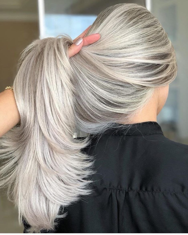 Холодный блонд с мелированием