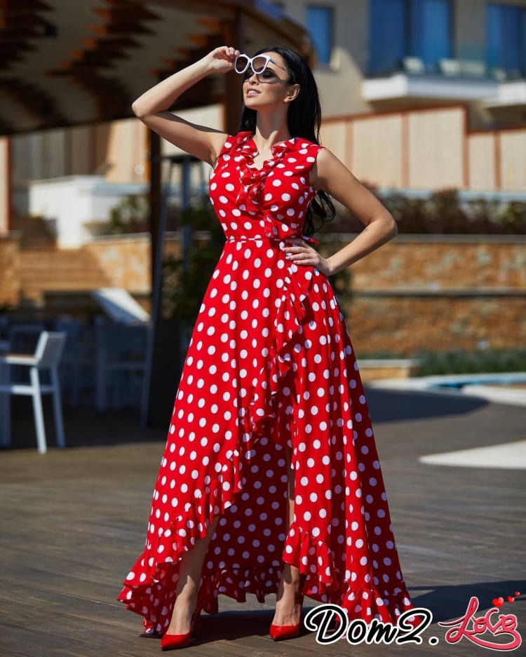 Длинное платье в горох