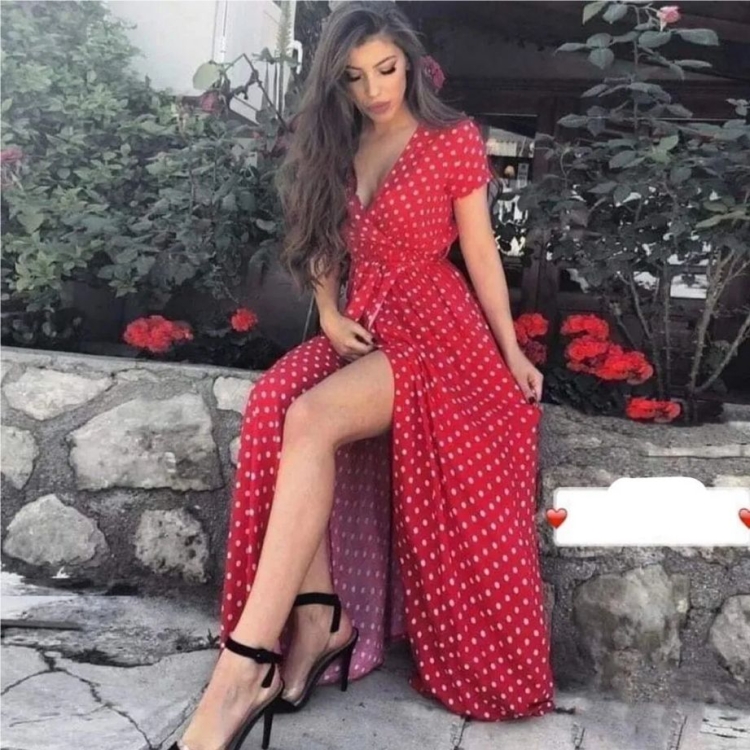 Длинное летнее платье в горошек