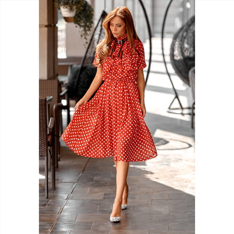 Шифоновое платье в горошек