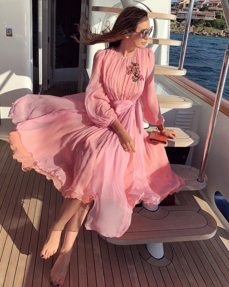 Платья женские стильные из шелка фасоны