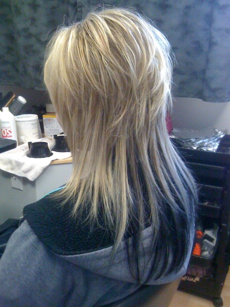 Стрижка галочкой на длинные волосы