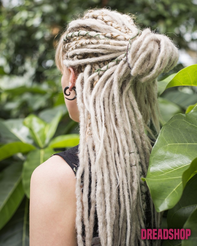 Де дреды блонд