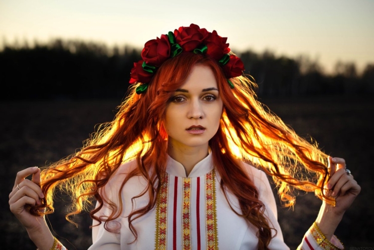 Девушка Славянка